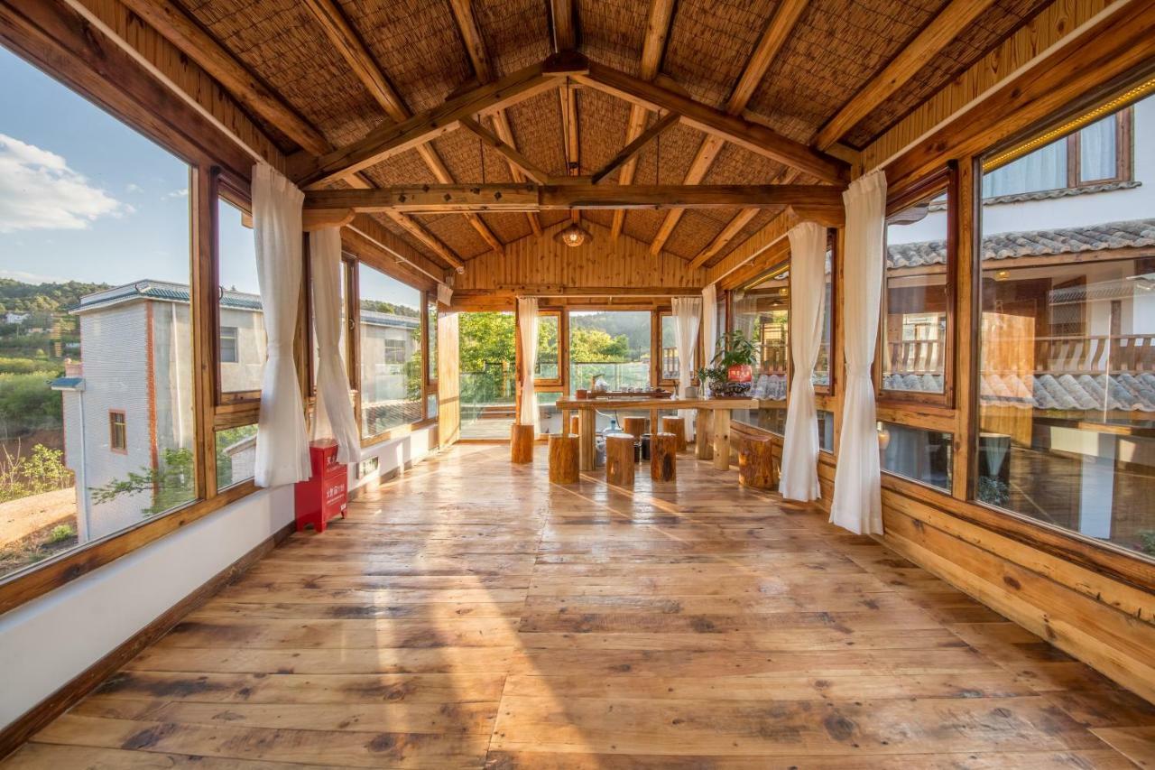 Swallow Nest Guesthouse Куньмин Экстерьер фото