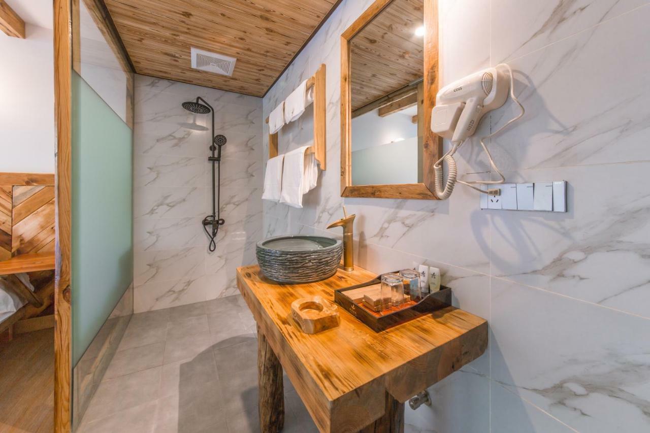 Swallow Nest Guesthouse Куньмин Экстерьер фото