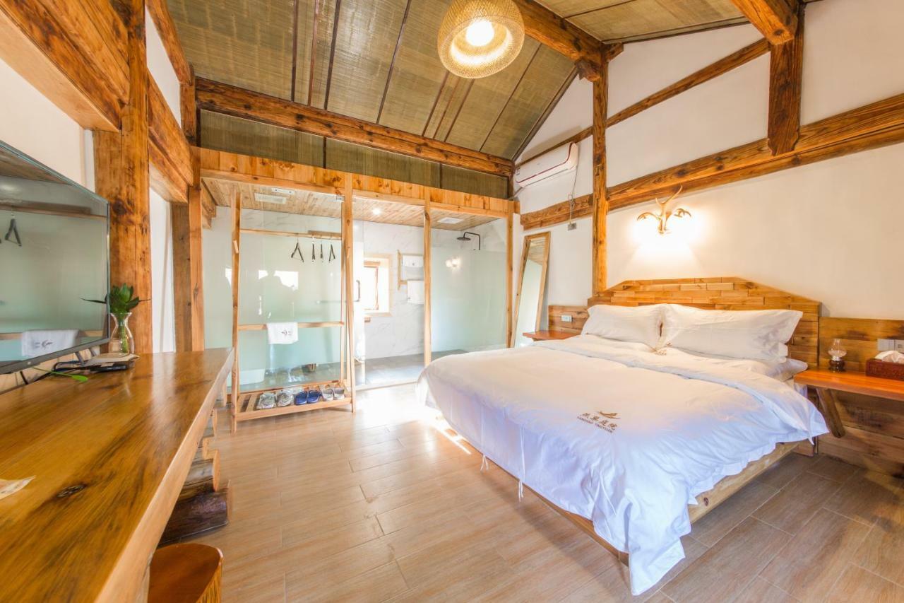 Swallow Nest Guesthouse Куньмин Экстерьер фото