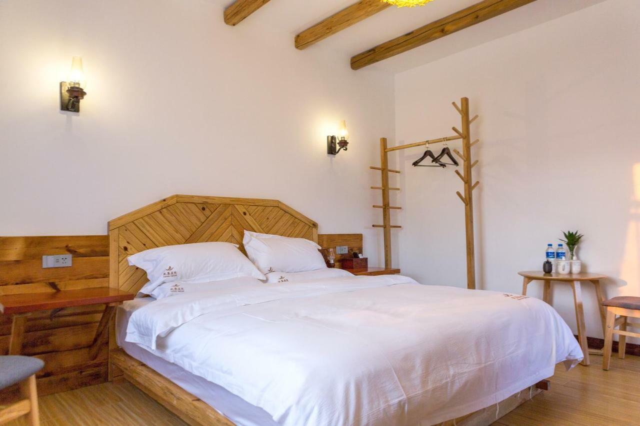 Swallow Nest Guesthouse Куньмин Экстерьер фото